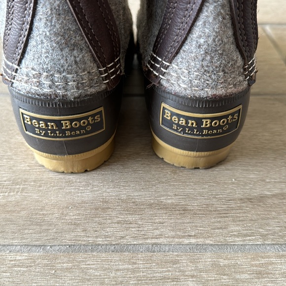 L.L. Bean Brown Grey Wool Felt Bean Boots Size: 6 - Picture 7 of 13